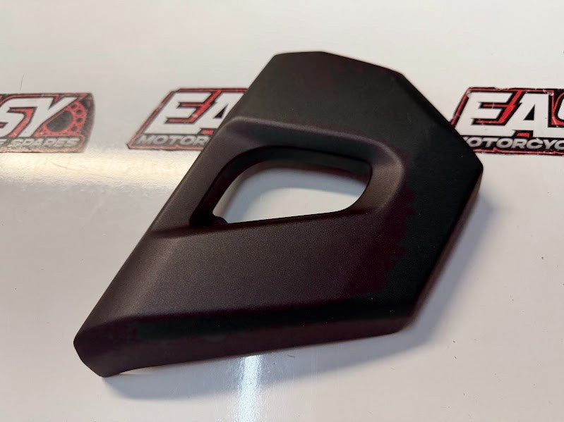 RH Step Stay Cover Kawasaki Vulcan S 650 2015-2026 OEM 14093-0349-18T