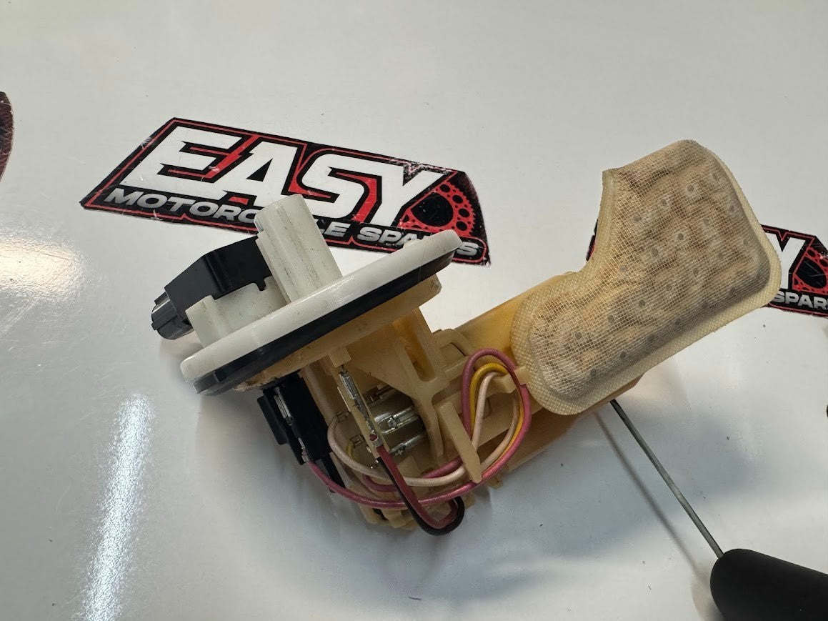 Yamaha YZF R15 2015-2018 Fuel Pump Assembly OEM Genuine 2FB-E3907-10