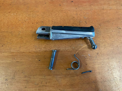 LH Riders Peg Yamaha FZ6-S 04-09 2006 4BH-27461-01-00