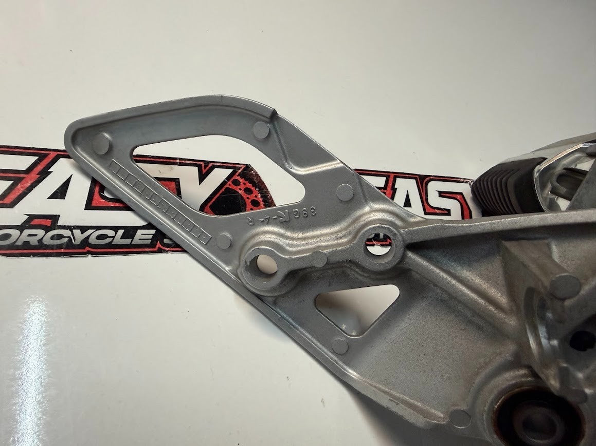 RH Foot Peg Assembly Suzuki GSF 1250 S Bandit 2007-2016 OEM 43511-38G00