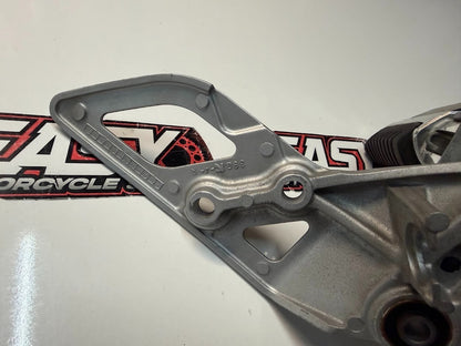 RH Foot Peg Assembly Suzuki GSF 1250 S Bandit 2007-2016 OEM 43511-38G00