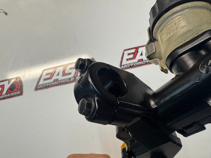 Suzuki GSXR 1000 2007-2008 Clutch Master Cylinder OEM Genuine 59800-21H00