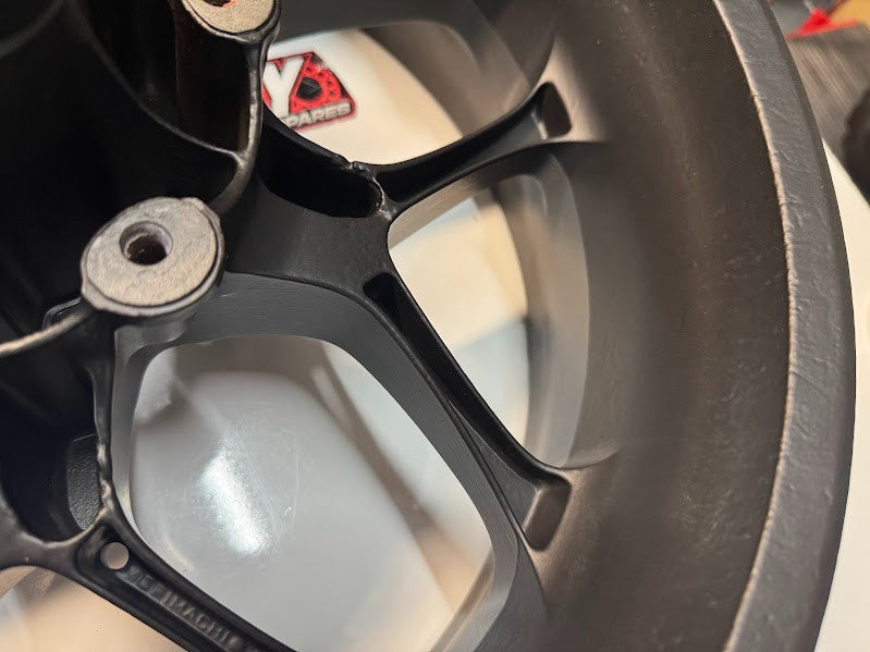 Yamaha YZF R1 2020 Rear Wheel Rim B3L-25338-00 OEM Genuine *READ DESCRIPTION*