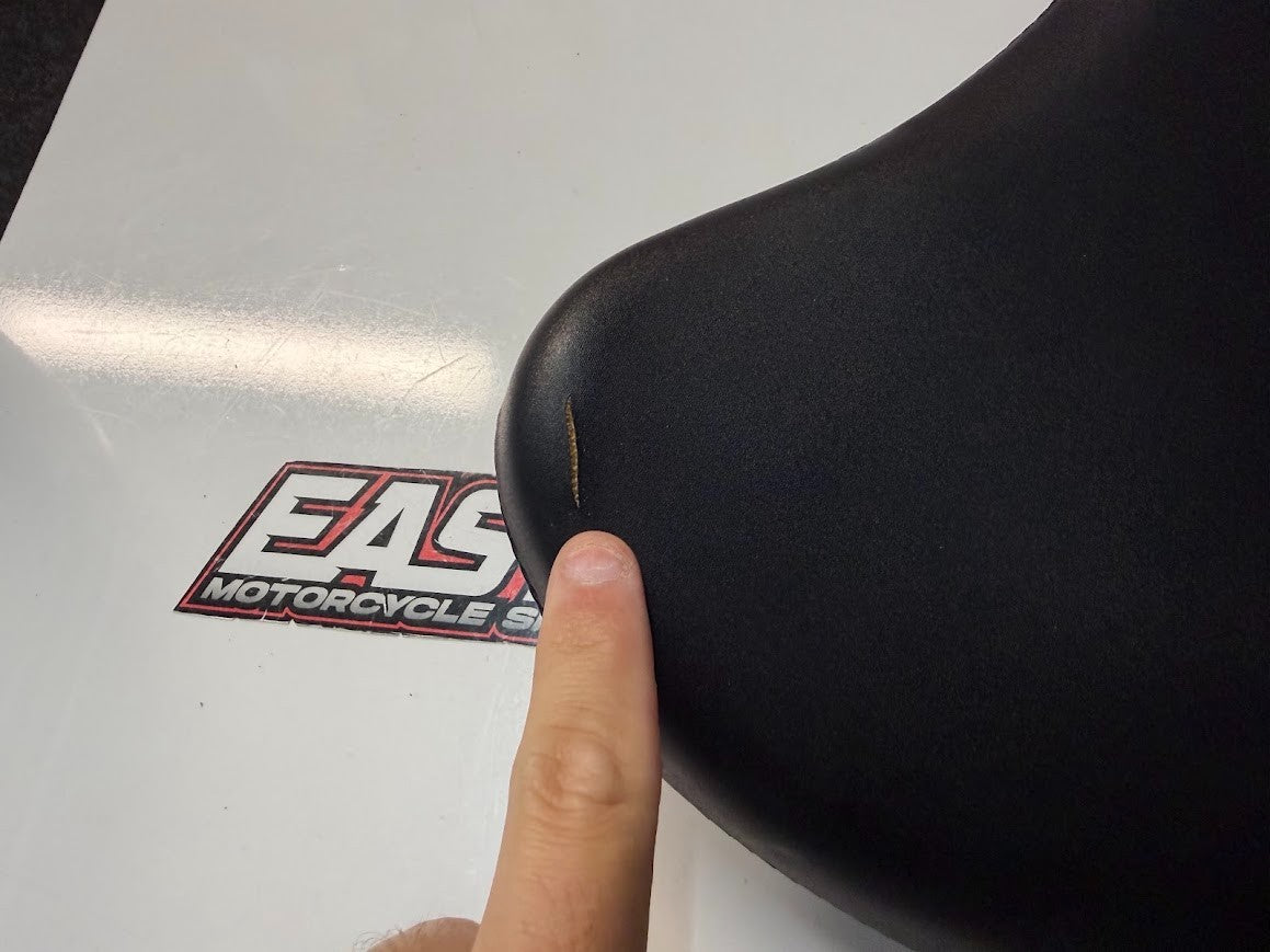 Riders Seat Suzuki GSXR 1000 2007-2008 OEM 45100-21H01-6BY