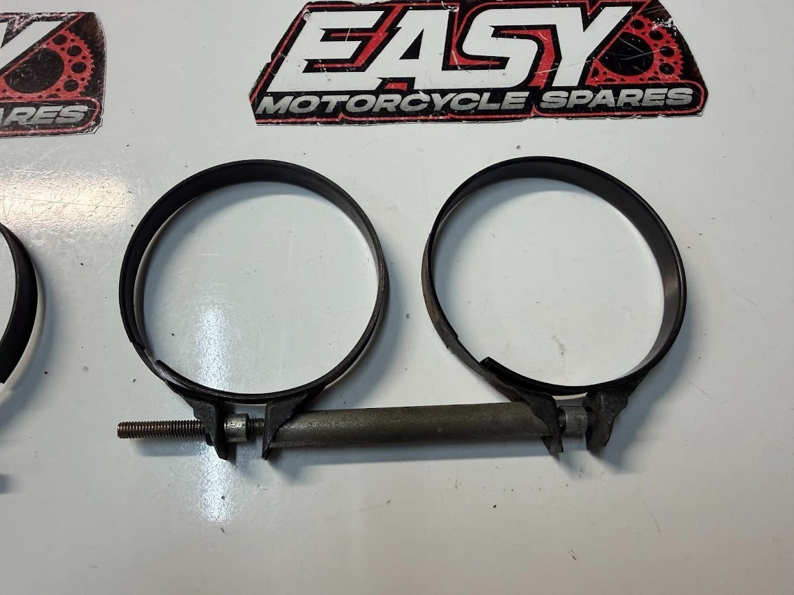 Manifold Clamps Suzuki GSXR 1000 2007-2008 OEM 13170-15H10