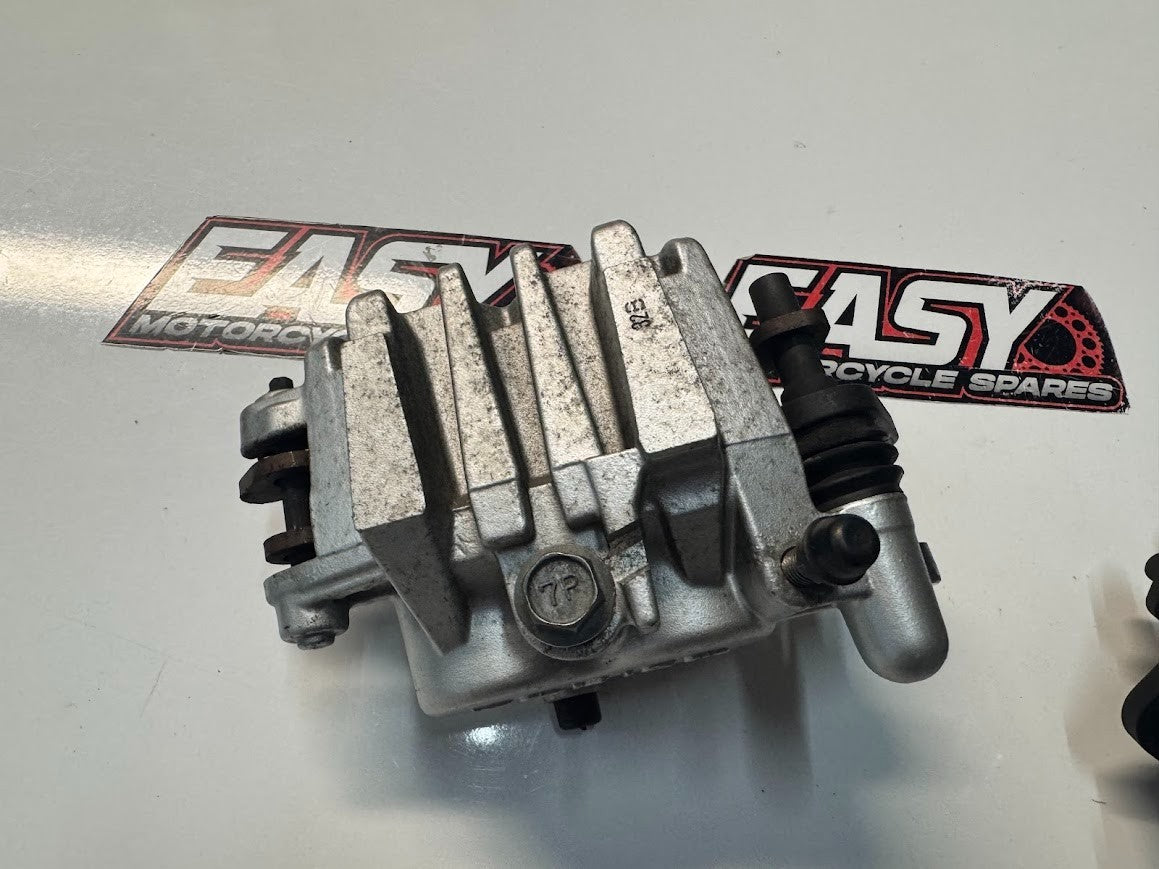 Suzuki VL 1500 Intruder 2002-2009 Front Brake Calipers OEM 59100-33DD0-999