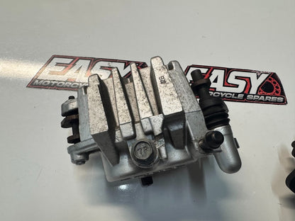 Suzuki VL 1500 Intruder 2002-2009 Front Brake Calipers OEM 59100-33DD0-999