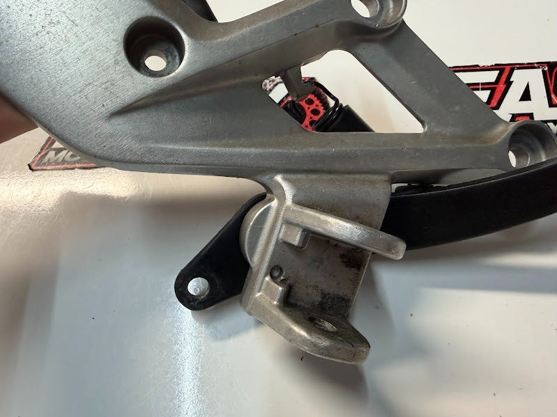 RH Footrest Bracket Assembly Honda CB 300F 14-18 2017 50600-KYJ-900