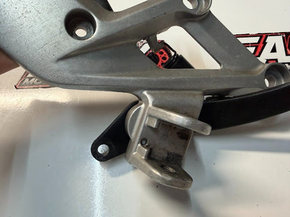 RH Footrest Bracket Assembly Honda CB 300F 14-18 2017 50600-KYJ-900