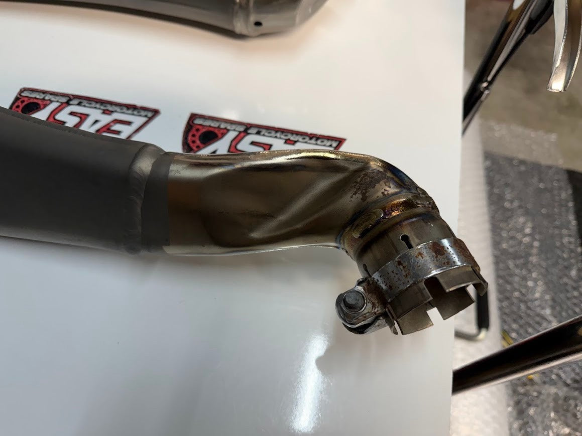 Muffler Exhaust Silencer Suzuki GSXR 1000 2009-2011 OEM 14340-47H10
