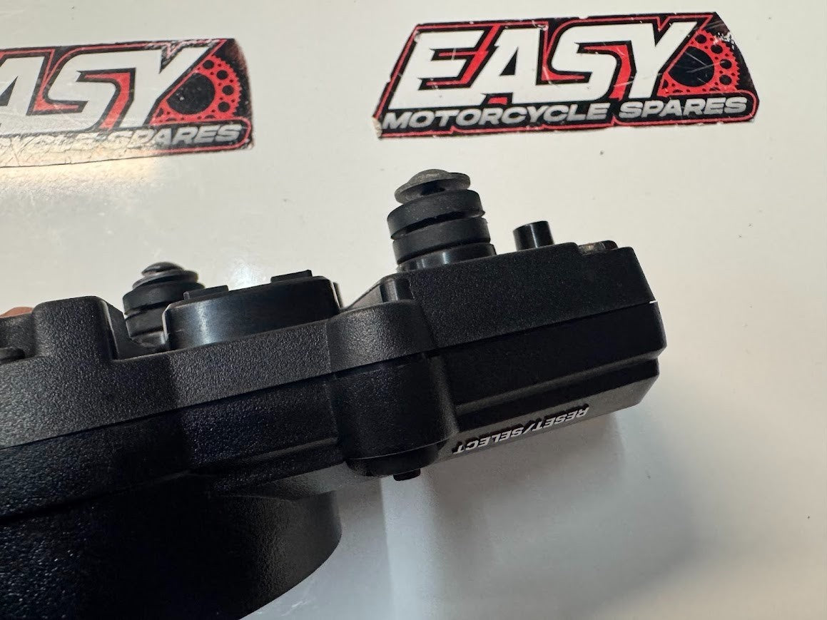 Yamaha YZF R15 2015-2018 Dash Cluster OEM Genuine 2FB-H3500-00