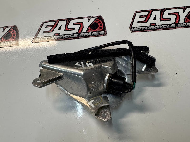 Kawasaki Ninja 650 2012-2019 LH Front Blinker Indicator OEM Genuine 23040-0137