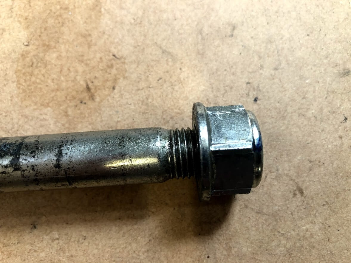 Swing Arm Axle Honda CBR 250R ABS 11-13 2011 52101-KYJ-900