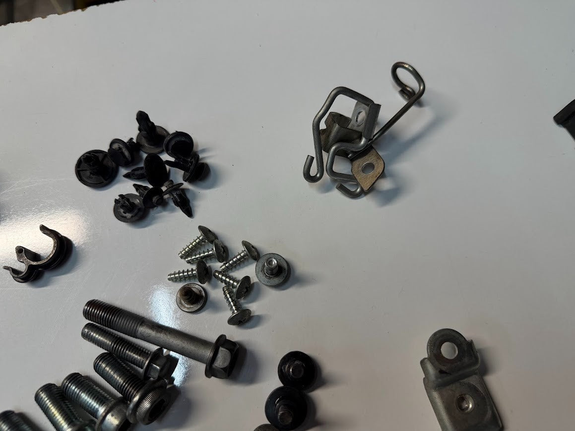 Misc Nuts Bolts Hardware Fasteners Suzuki GSXR 1000 2013 OEM