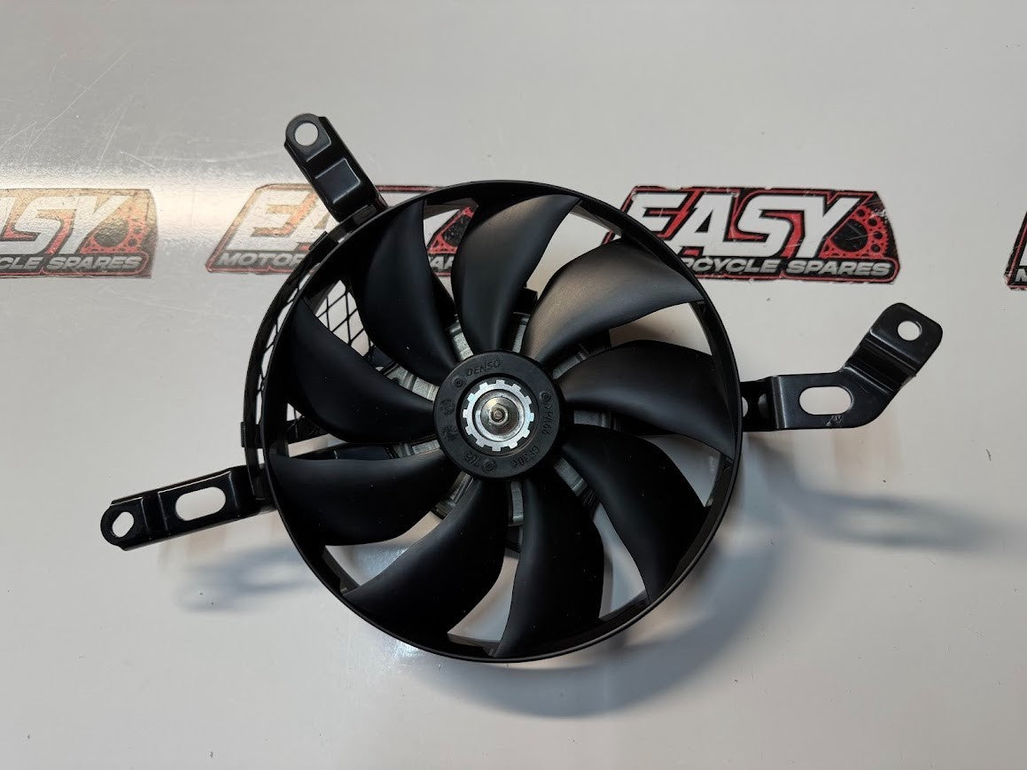 Radiator Thermo Cooling Fan Suzuki GSXR 1000 2007-2008 OEM 17800-21H00