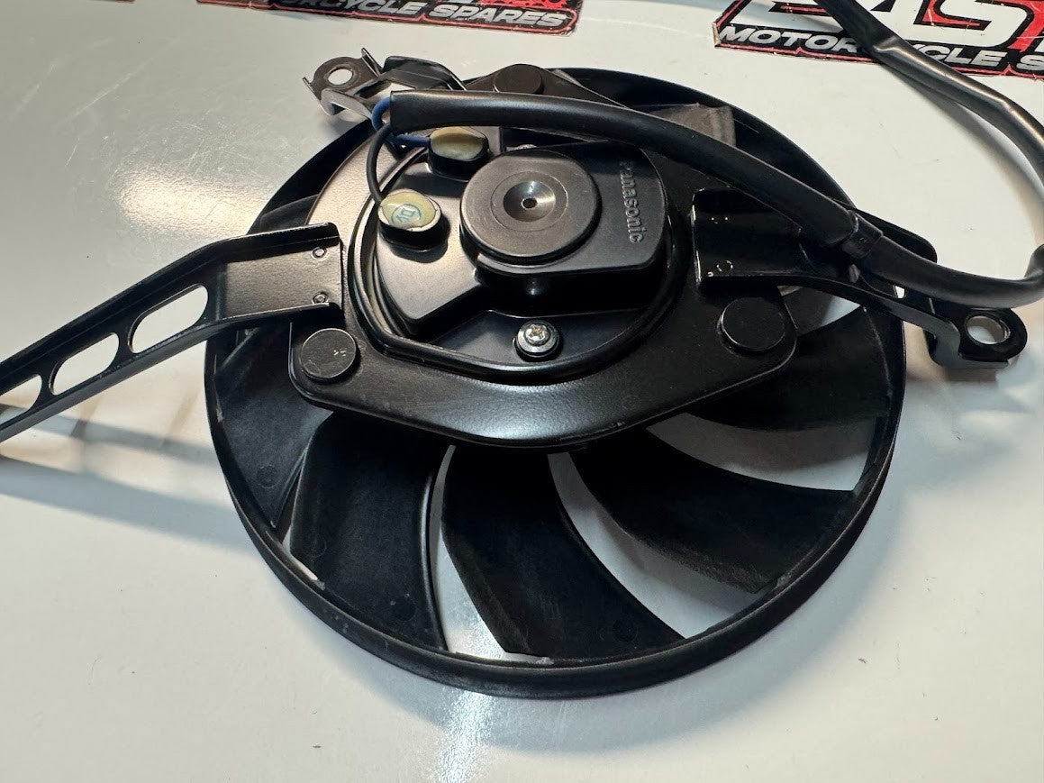 Yamaha YZF R1 2015-2025 LH Radiator Thermo Fan OEM Genuine 2CR-12405-00