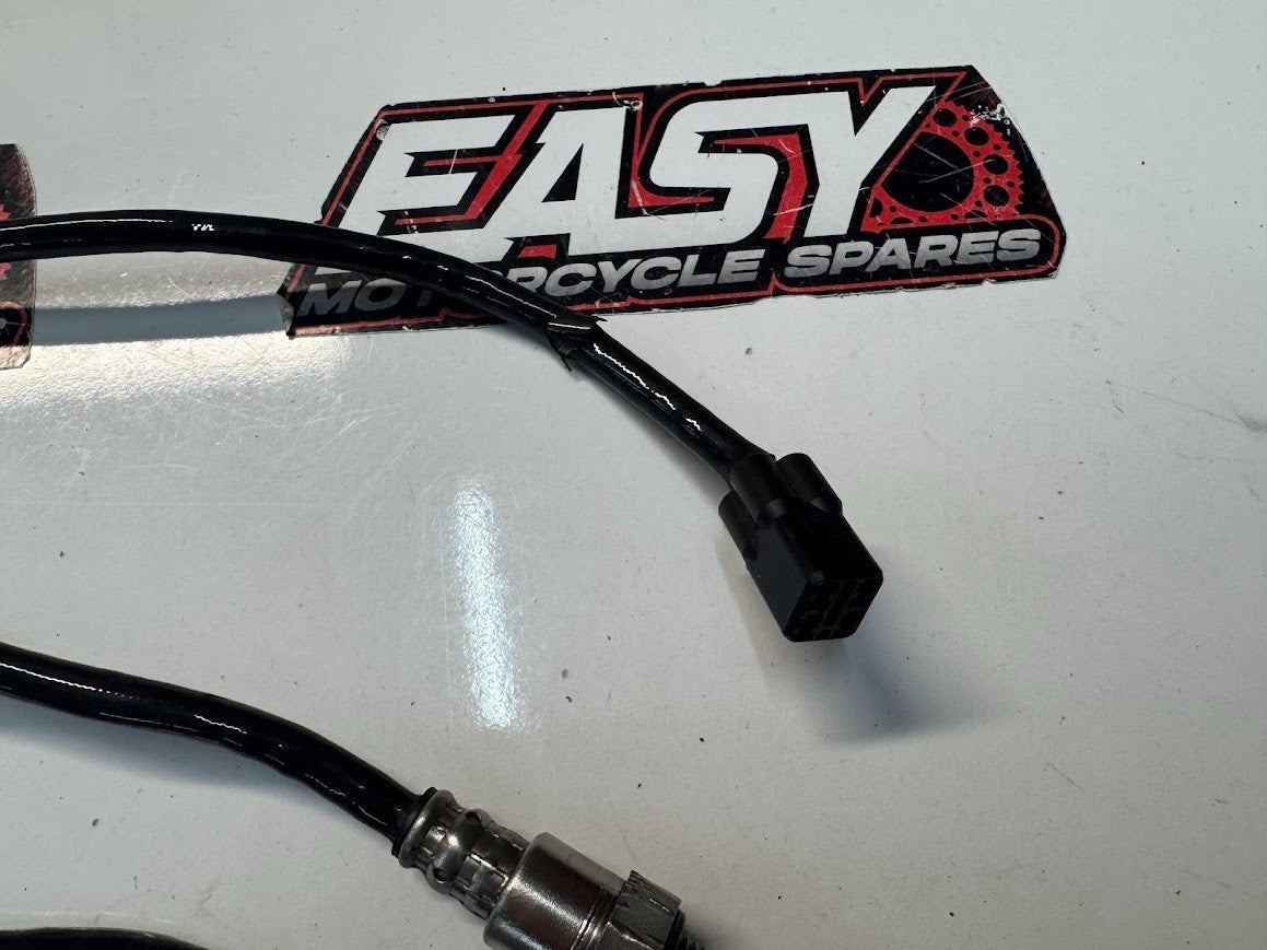 Yamaha YZF R1 2015-2025 o2 Oxygen Sensor Pair OEM Genuine 2CR-8592A-20