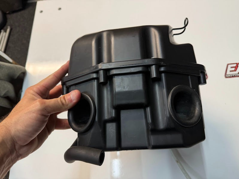 Airbox Case Assy Kawasaki Vulcan S 650 2019-2026 OEM 11010-0873