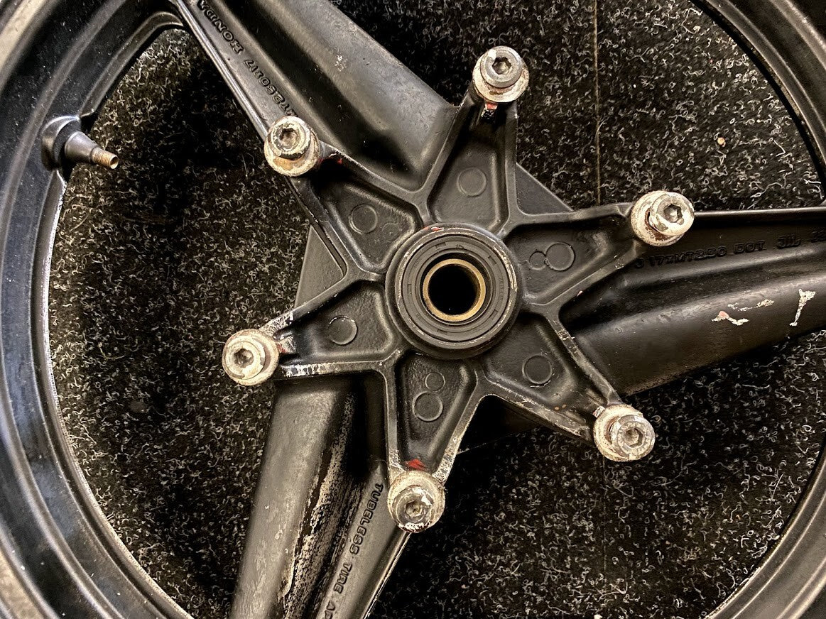 Front Wheel Honda CBR 1000 F 87-88 1987 44650-MM5-305ZC