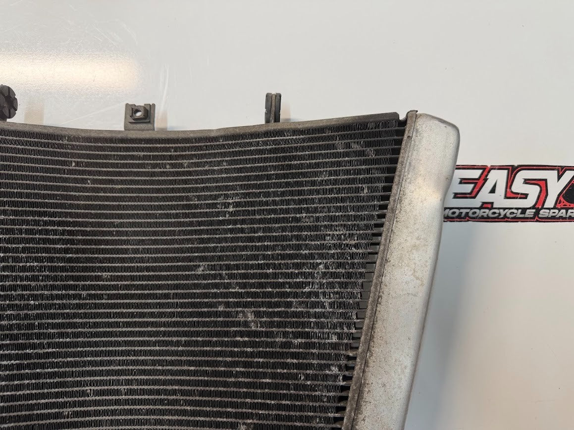 Radiator Cooling Suzuki GSXR 1000 2005-2006 OEM 17710-41G00