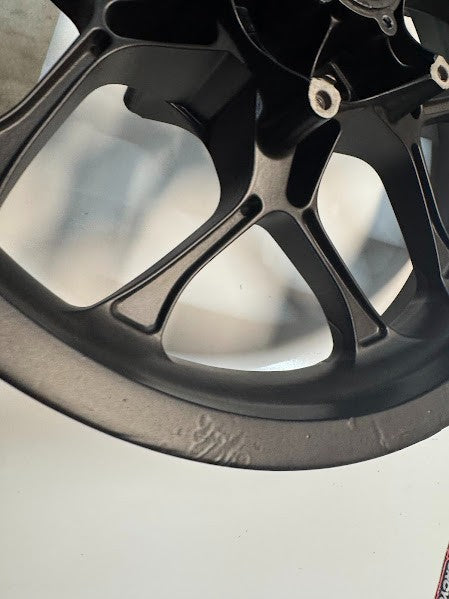 Yamaha YZF R1 2020 Front Wheel Rim OEM Genuine 2CR-25168-00 *READ DESCRIPTION*