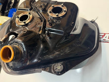 Suzuki VL 1500 Intruder 1998-2004 Fuel Tank OEM Genuine 44110-10F00