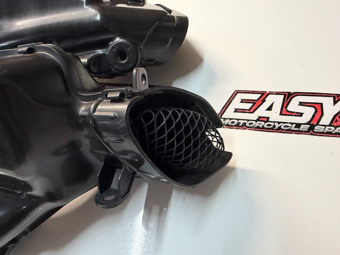 Air Ram Intake Ducts Suzuki GSXR 1000 2007-2008 OEM 94420-21H00