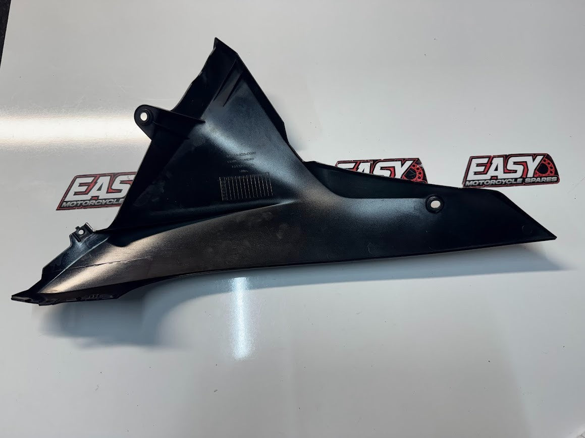 Honda CBR 300R 2014-2016 Rh Lower Fairing Cowl OEM Genuine 64310-K33-D00ZC