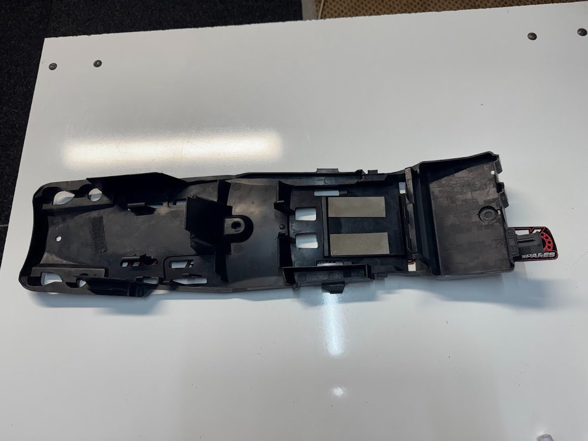 Suzuki GSXR 1000 2007-2008 Inner Fender Battery Tray OEM Genuine 63111-21H00