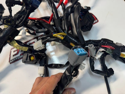 Yamaha YZF R1 2020-2025 Main Wiring Harness OEM Genuine B3L-82590-02