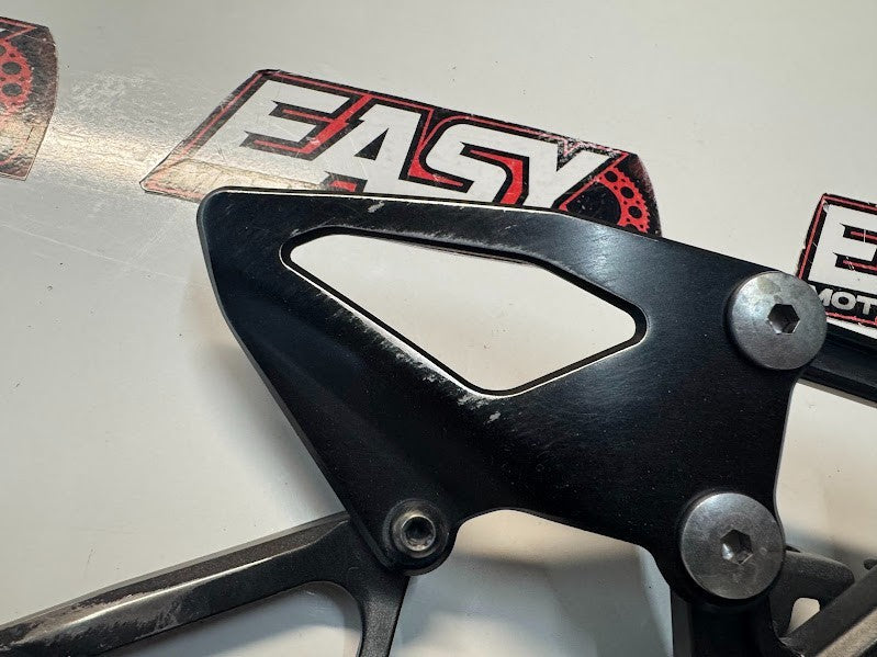 Yamaha YZF R1 2015-2025 RH Riders Peg Bracket Rear Set OEM Genuine 2CR-27443-00