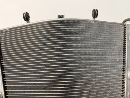 Radiator Cooling Suzuki GSXR 1000 2007-2008 OEM 17710-21H00