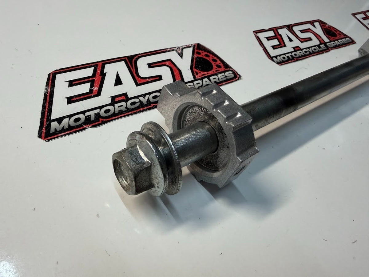 Rear Wheel Axle KTM RC 390 2014-2023 OEM 90210085000
