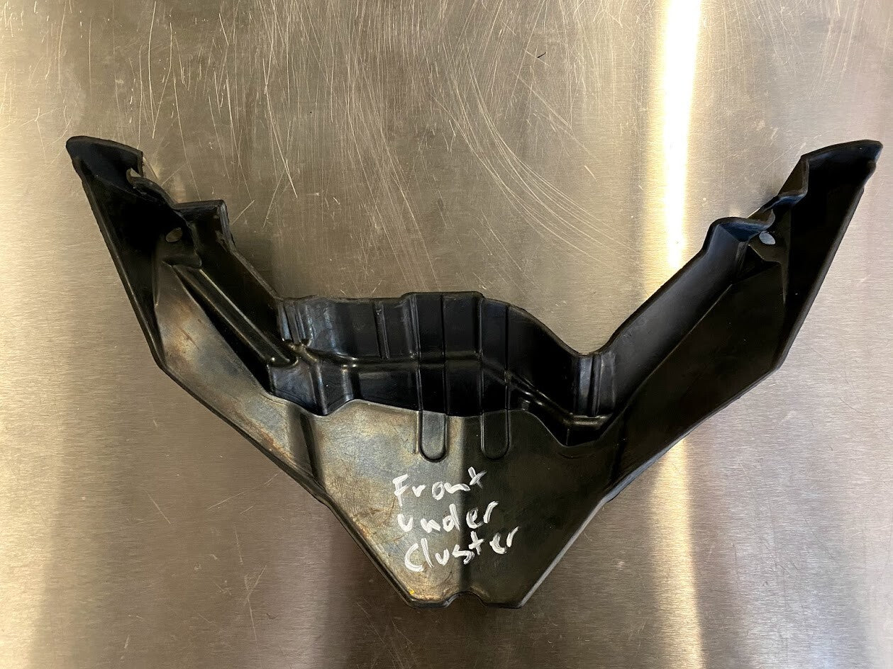 Front Rubber Under Cluster Yamaha MT-03 2019