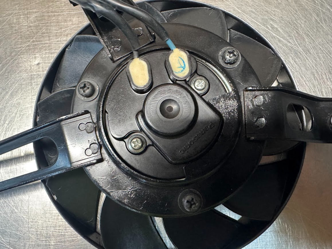 Honda CBR 1000 RR 2008-2016 LH Radiator Thermo Fan OEM Genuine 19080-MFL-003