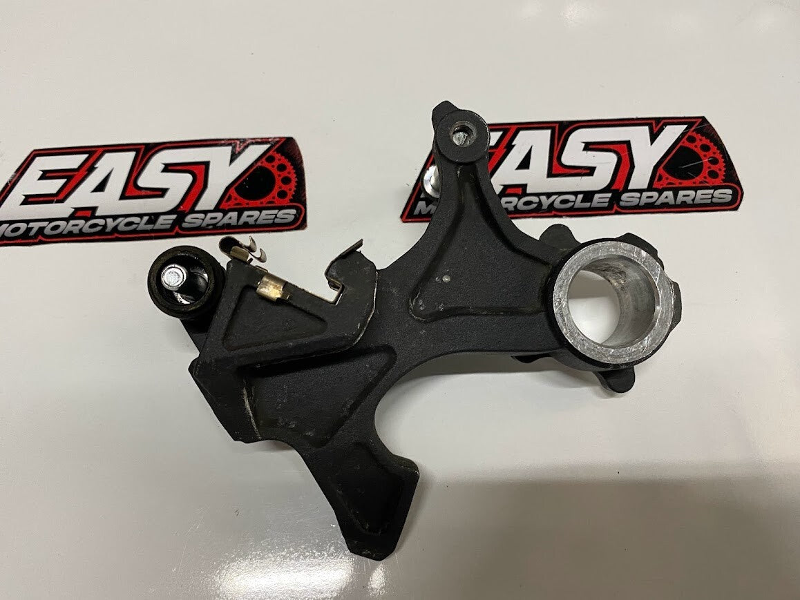 Rear Brake Caliper Bracket Suzuki GSXR 1000 07-08 2008 69150-21H00