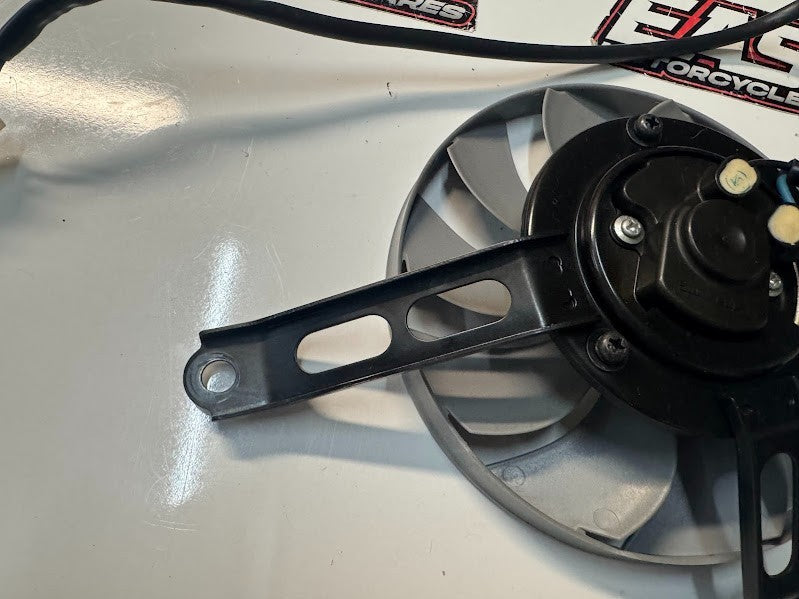 Yamaha YZF R1 2015-2025 RH Radiator Thermo Fan OEM Genuine 2CR-12405-10