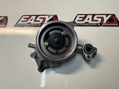 Yamaha YZF R15 2015 Water Pump Assy OEM Genuine 38B-E1185-01