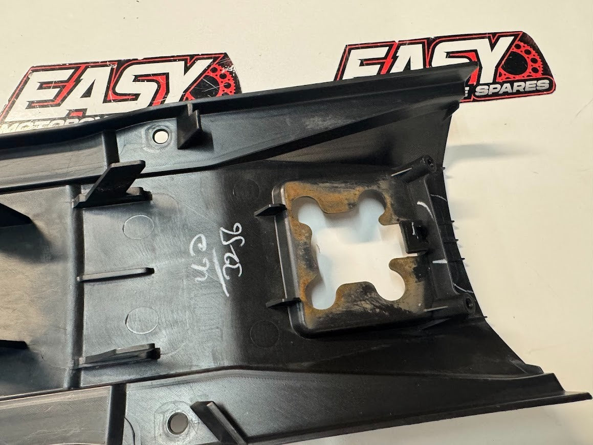 Yamaha YZF R15 2013-2018 Inner Fender Battery Tray OEM Genuine 1CK-F1611-00