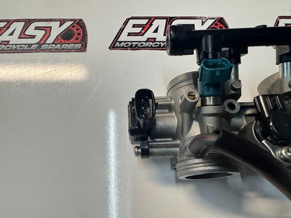 Yamaha YZF R7 2025 Throttle Bodies Complete Injectors TPS OEM 1WS-13750-31