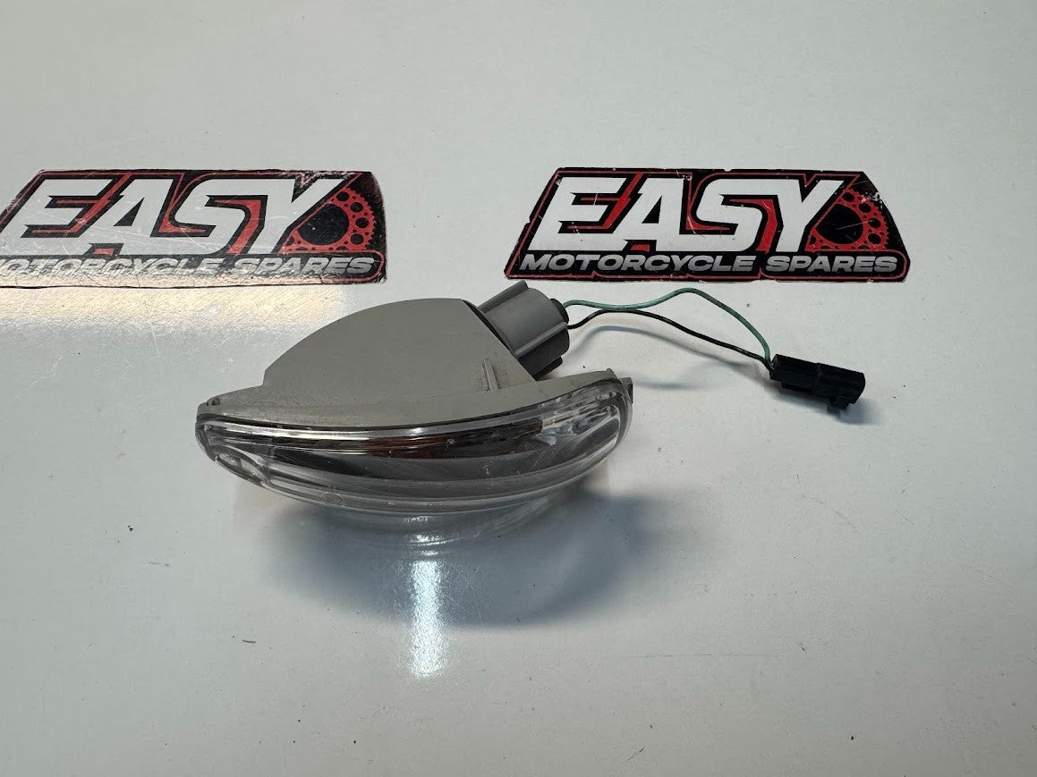 RH Front Indicator Blinker Suzuki GSXR 1000 05-16 2008 35601-41G00