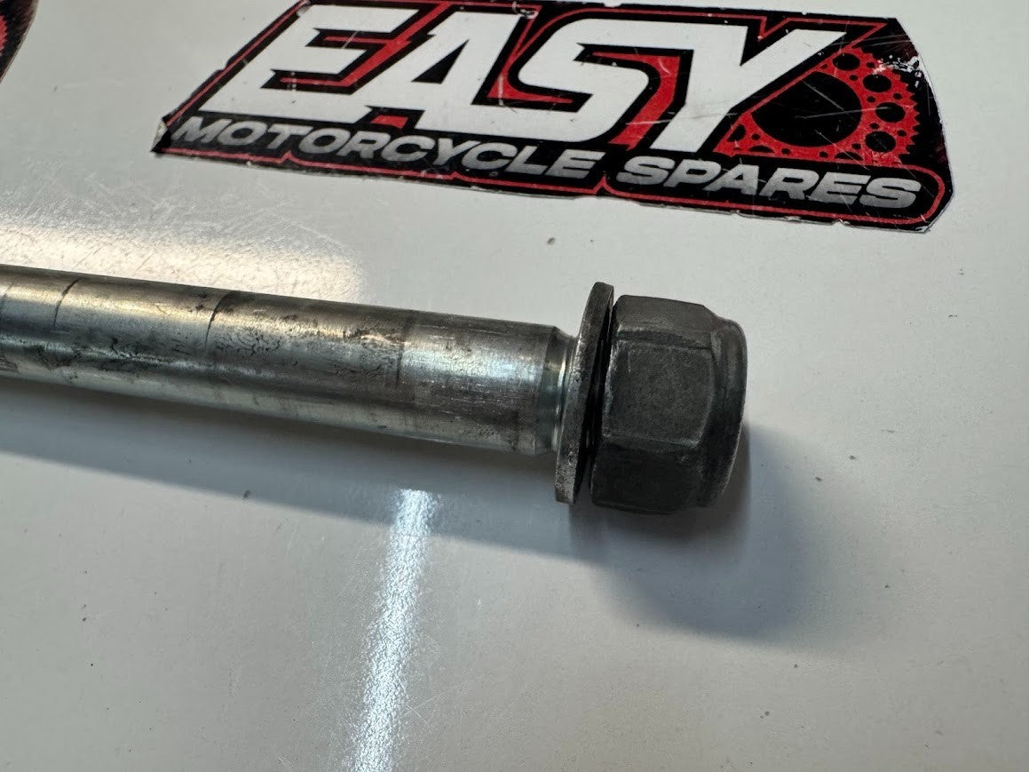 Royal Enfield Interceptor 650 2022 Front Wheel Axle OEM 585334C Euro 5