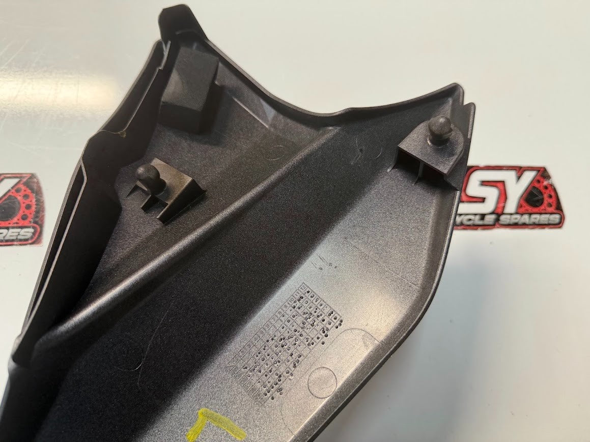 LH Frame Cover Fairing Suzuki GSF 1250 S Bandit 2012 OEM 47211-38G03-Y4P