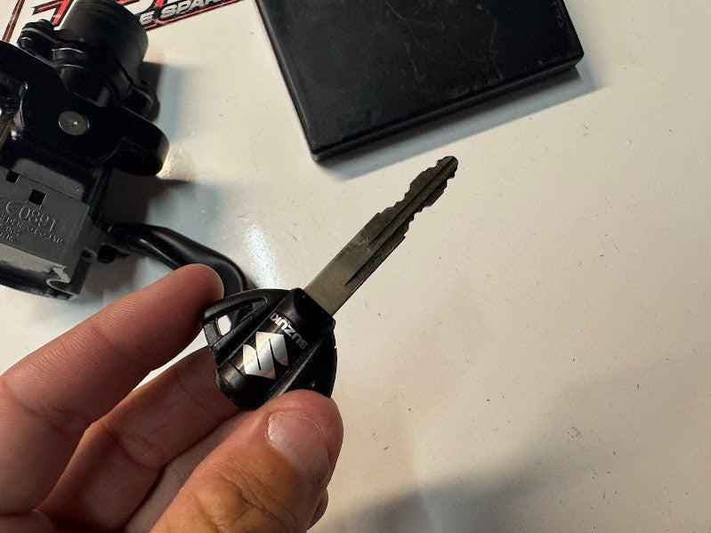 Suzuki GSXR 1000 2013 ECU Ignition Key OEM Genuine 32920-47HG0