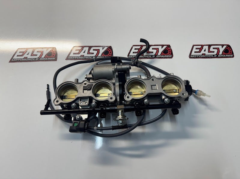 Yamaha YZF R1 2022-2025 Throttle Bodies TPS Injectors OEM Genuine B3L-13750-02