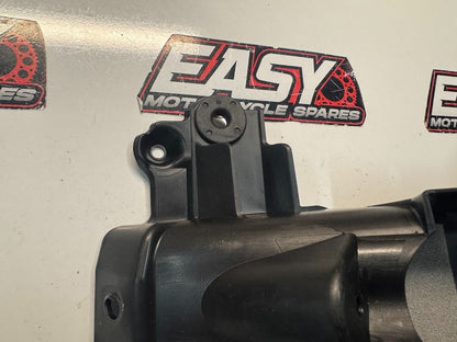 Suzuki GSXR 1000 2009-2016 Inner Parts Holder Bracket OEM Genuine 47414-47H00