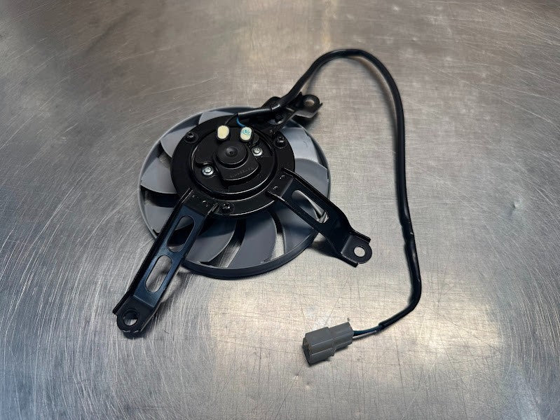 Yamaha YZF R1 2015-2025 RH Radiator Thermo Fan OEM Genuine 2CR-12405-10