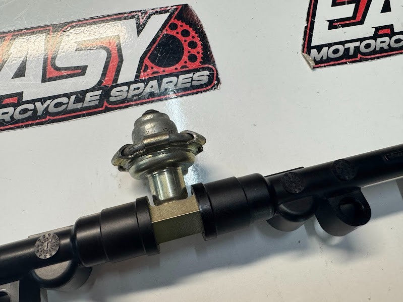 Yamaha YZF R1 2020-2025 Primary Injector Rail OEM Genuine B3L-13795-00