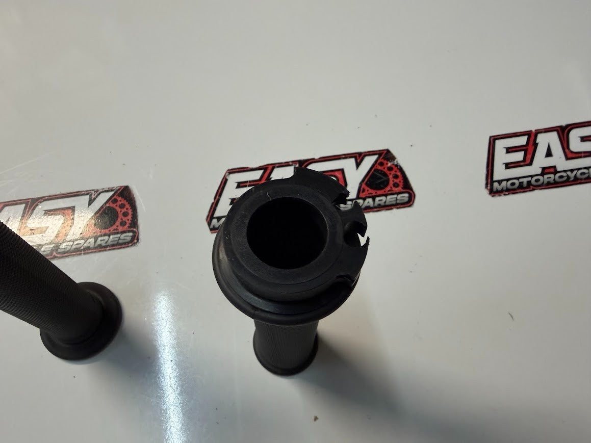Throttle Tube w/Renthal Grips Suzuki GSXR 1000 2005-2008 OEM 57110-29G02-291