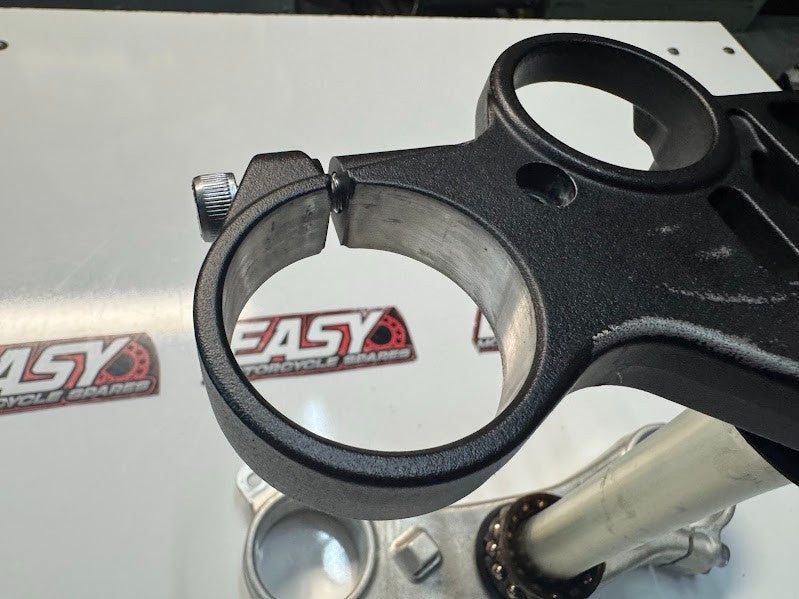 Yamaha YZF R1 2020-2025 Triple Trees Complete OEM Genuine B3L-23340-00